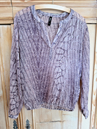 Halbtransparente bluse mit - halbtransparente,