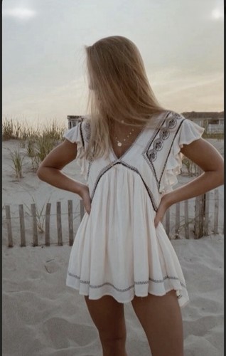 Free people ruffle - 🌿,